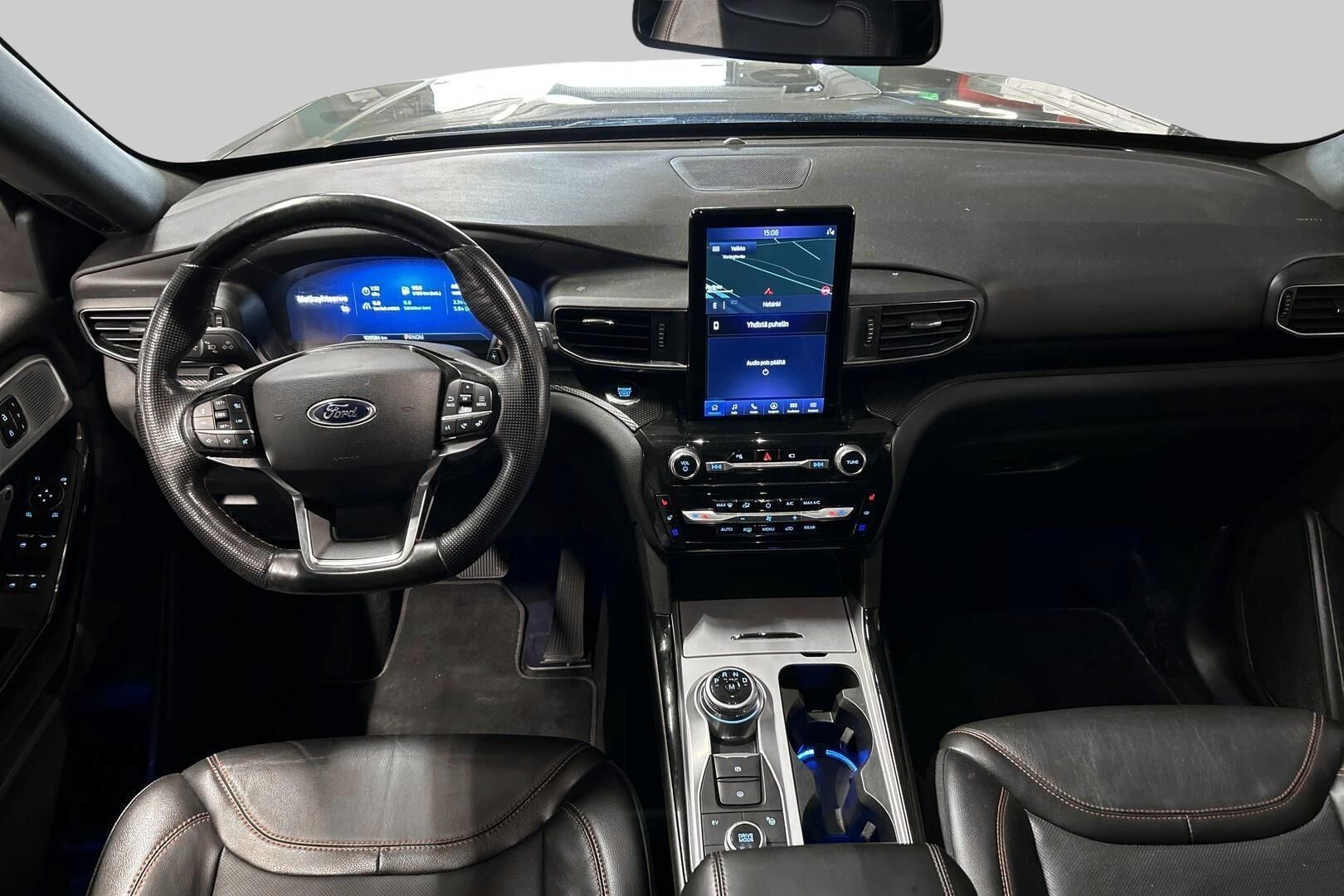FORD EXPLORER iso kuva 32