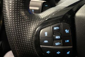 FORD EXPLORER esikatselu 18