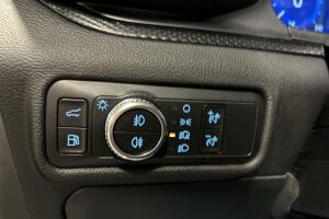 FORD EXPLORER esikatselu 34