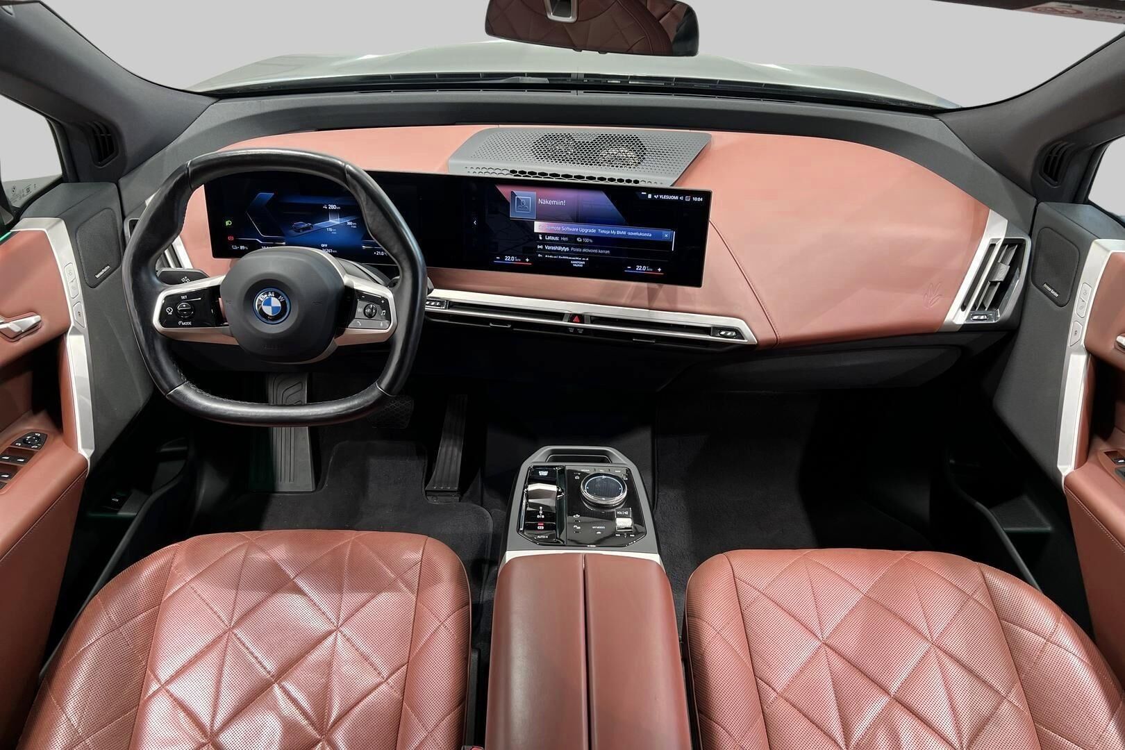BMW IX iso kuva 11