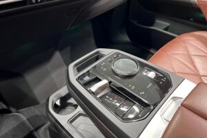 BMW IX esikatselu 23