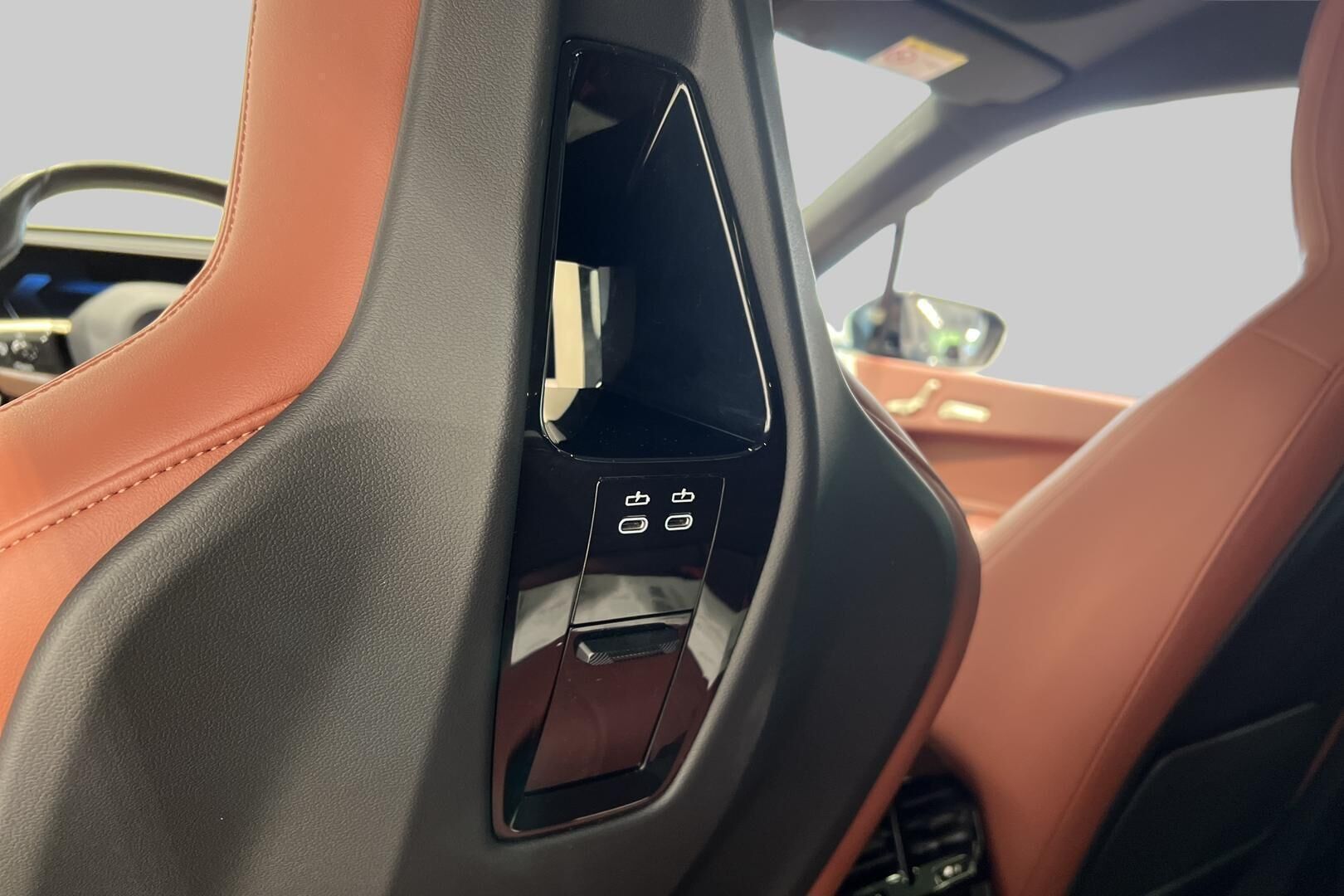 BMW IX iso kuva 38