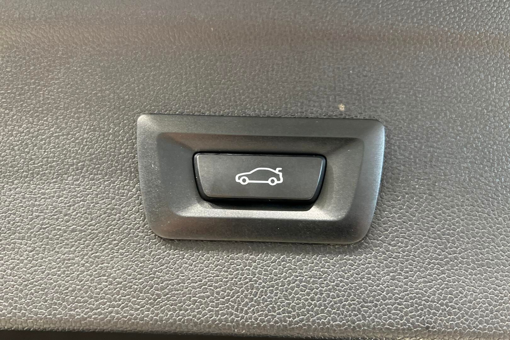 BMW IX iso kuva 43