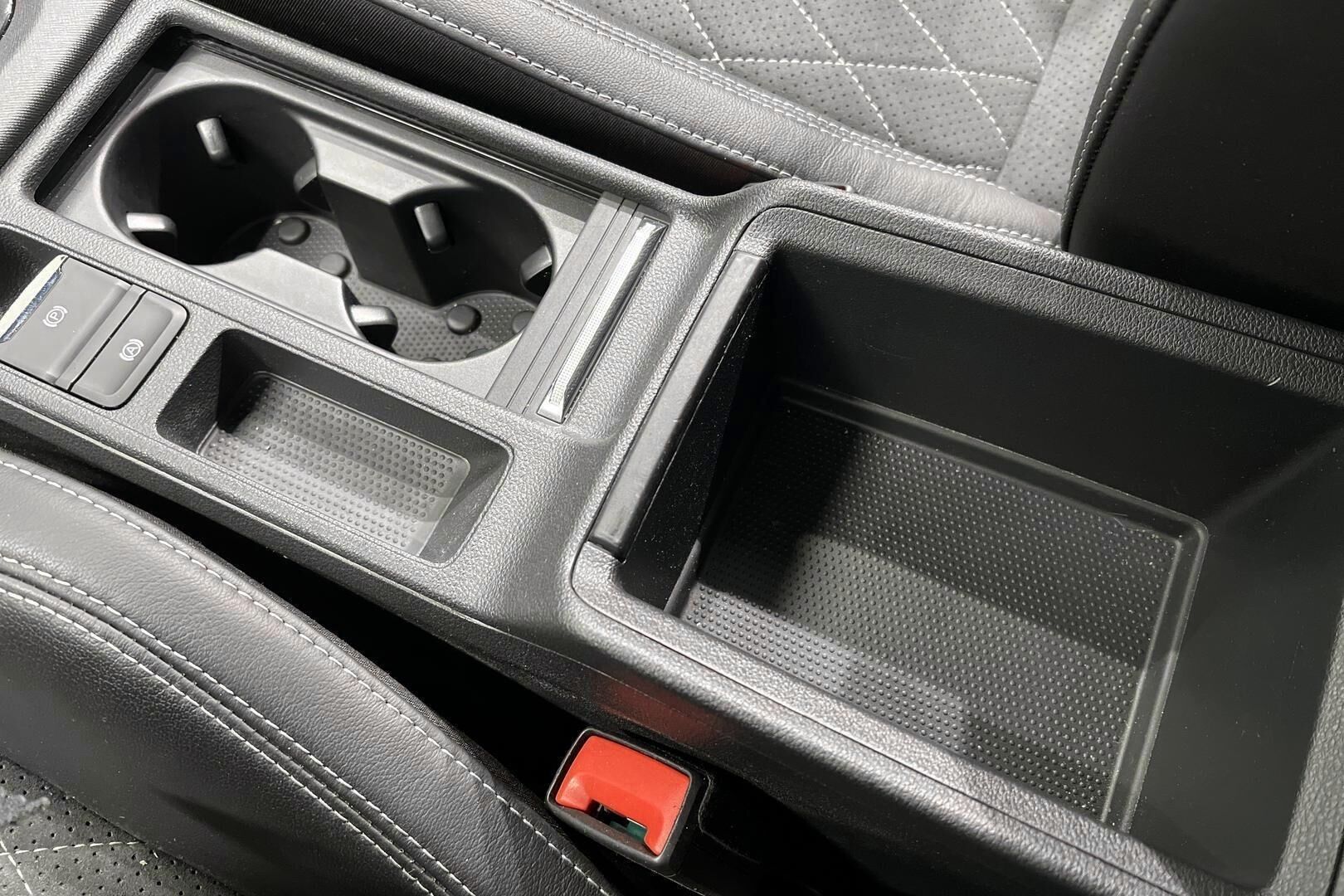 SKODA OCTAVIA iso kuva 29