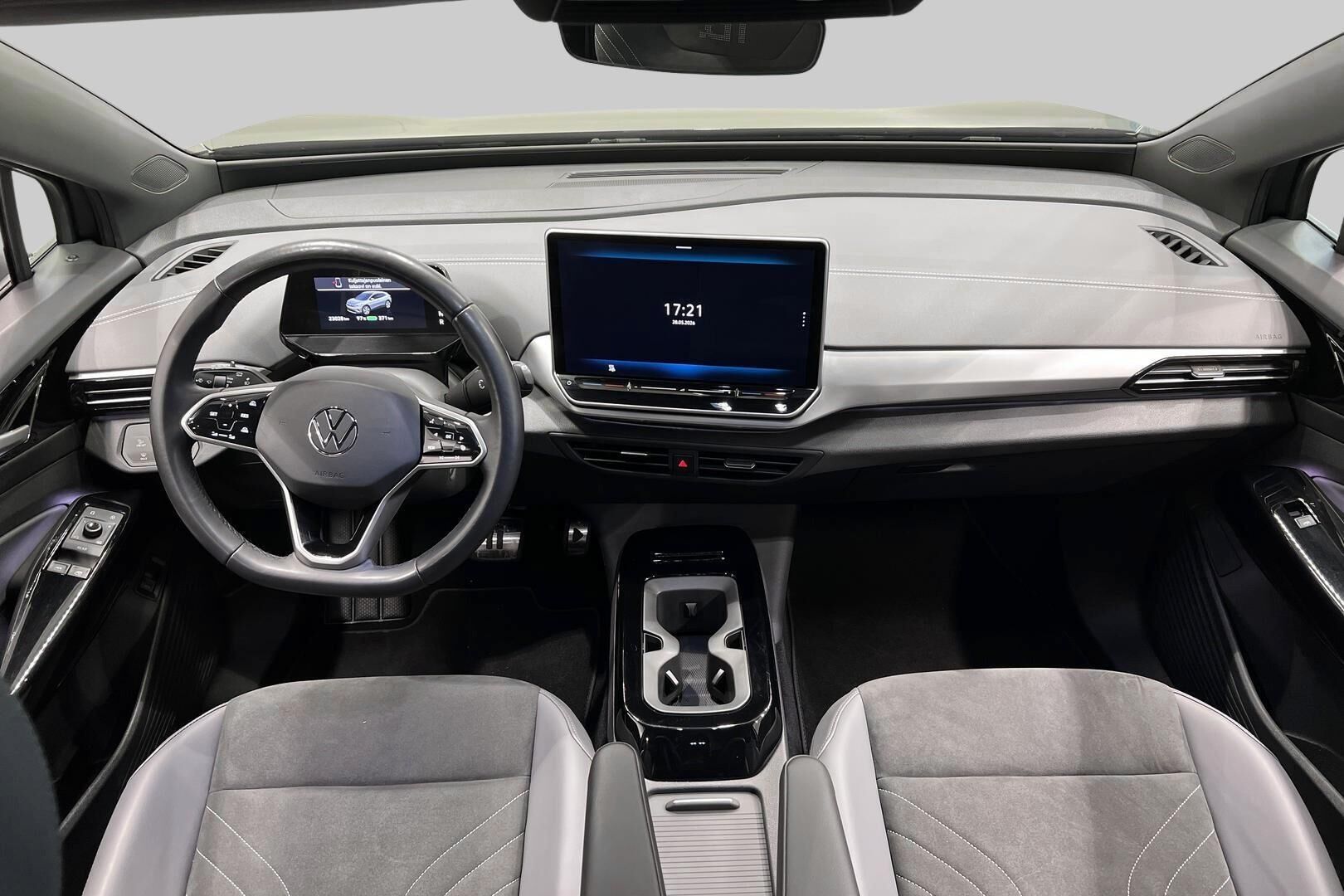 VOLKSWAGEN ID.4 iso kuva 10