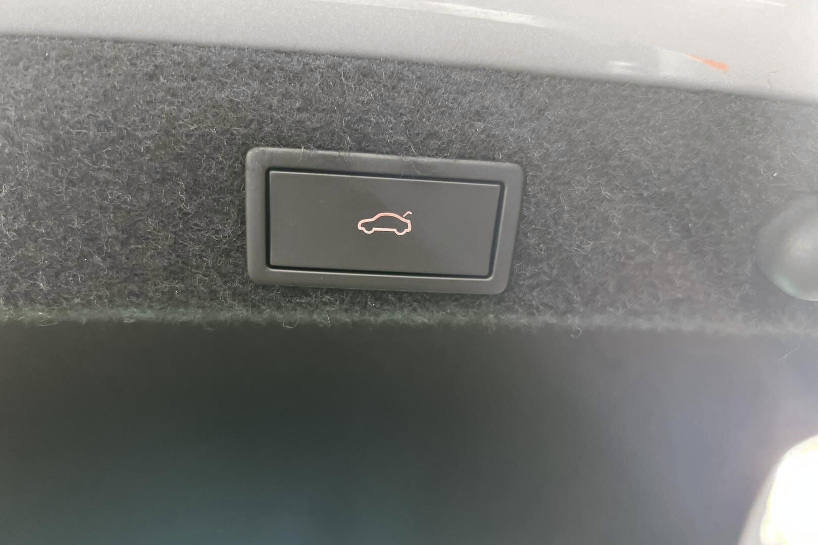 SKODA OCTAVIA iso kuva 17