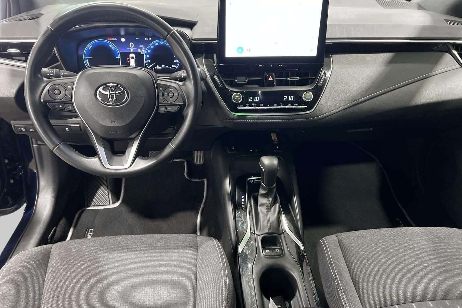 TOYOTA COROLLA iso kuva 10
