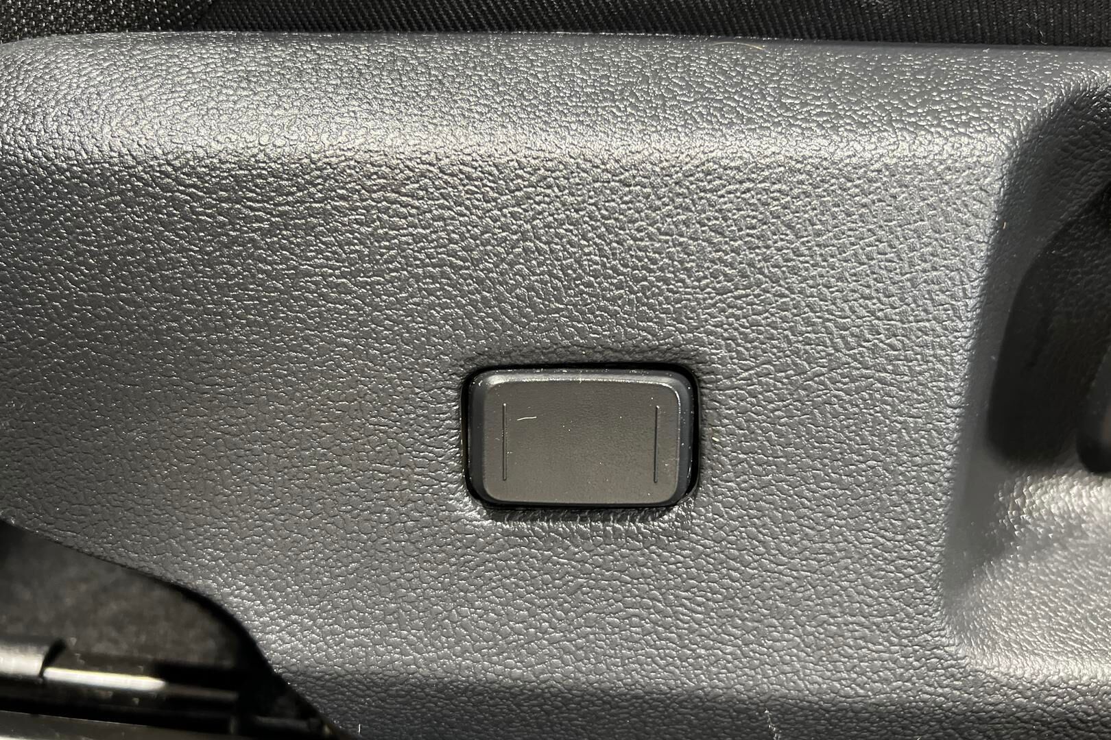 TOYOTA COROLLA iso kuva 12