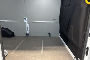 FORD TRANSIT esikatselu 12