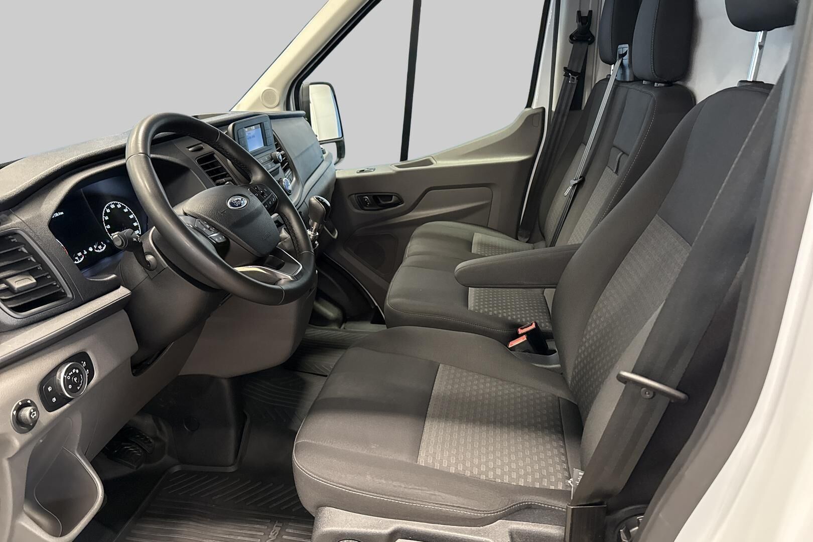 FORD TRANSIT iso kuva 9