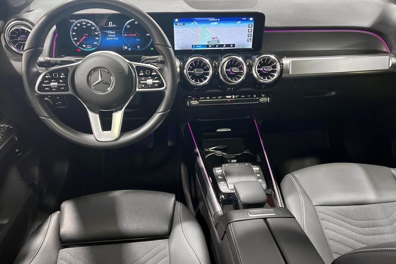 MERCEDES-BENZ EQB iso kuva 11