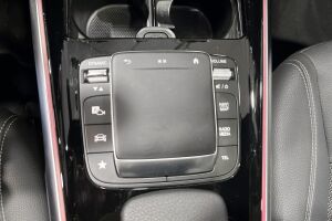MERCEDES-BENZ EQB esikatselu 20