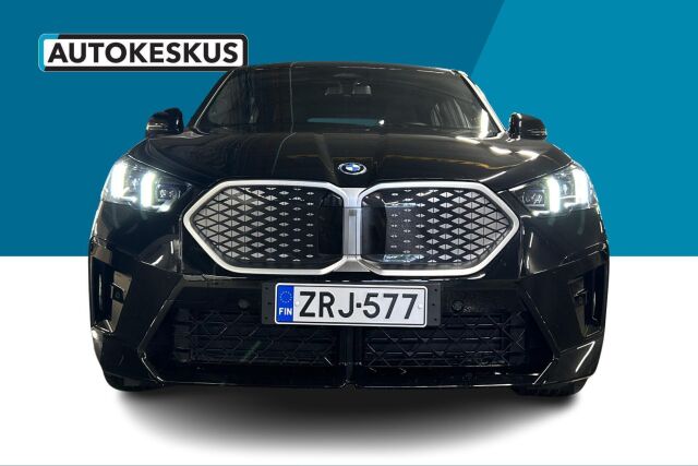 BMW IX2