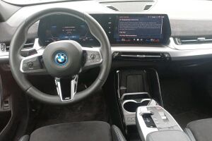 BMW IX2 esikatselu 1