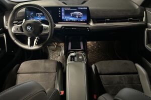 BMW IX2 esikatselu 10