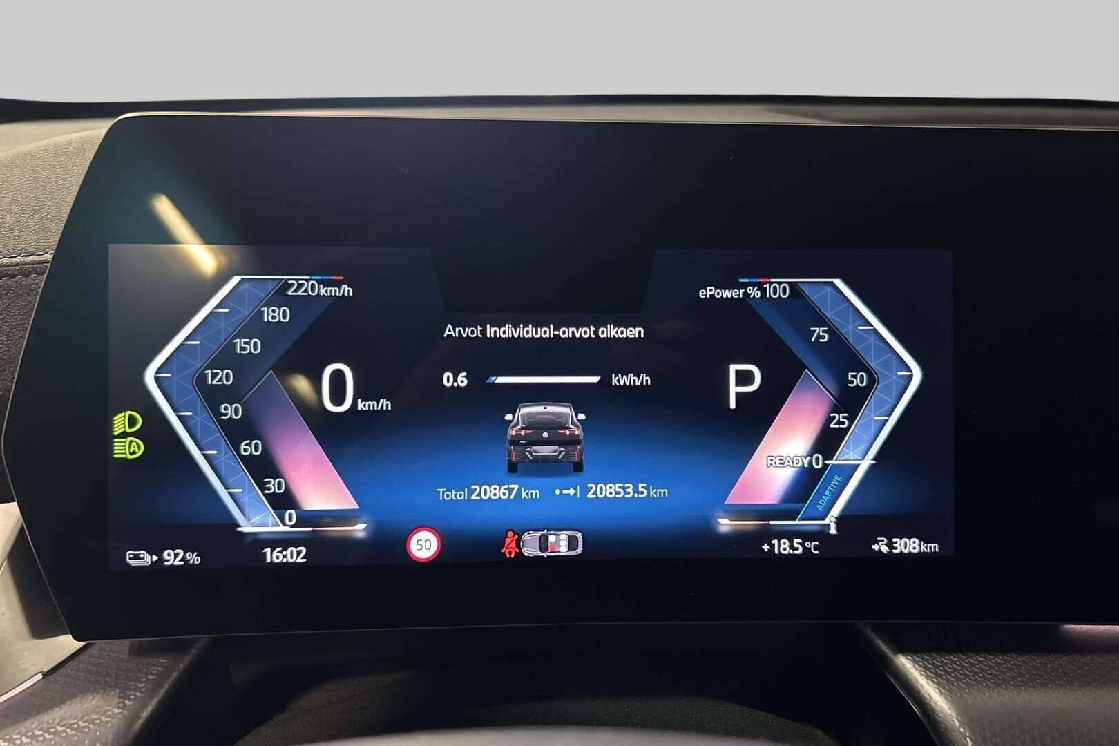 BMW IX2 iso kuva 17