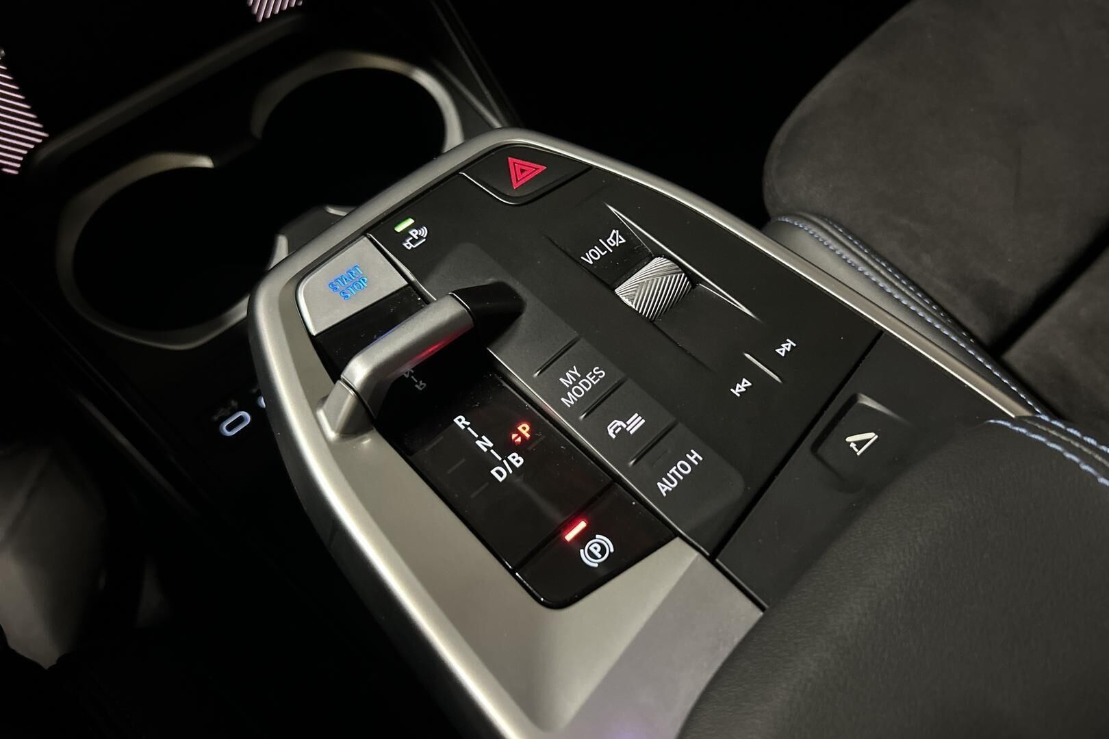BMW IX2 iso kuva 36