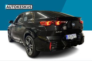 BMW IX2 esikatselu 6