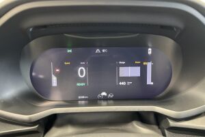 POLESTAR 2 esikatselu 8