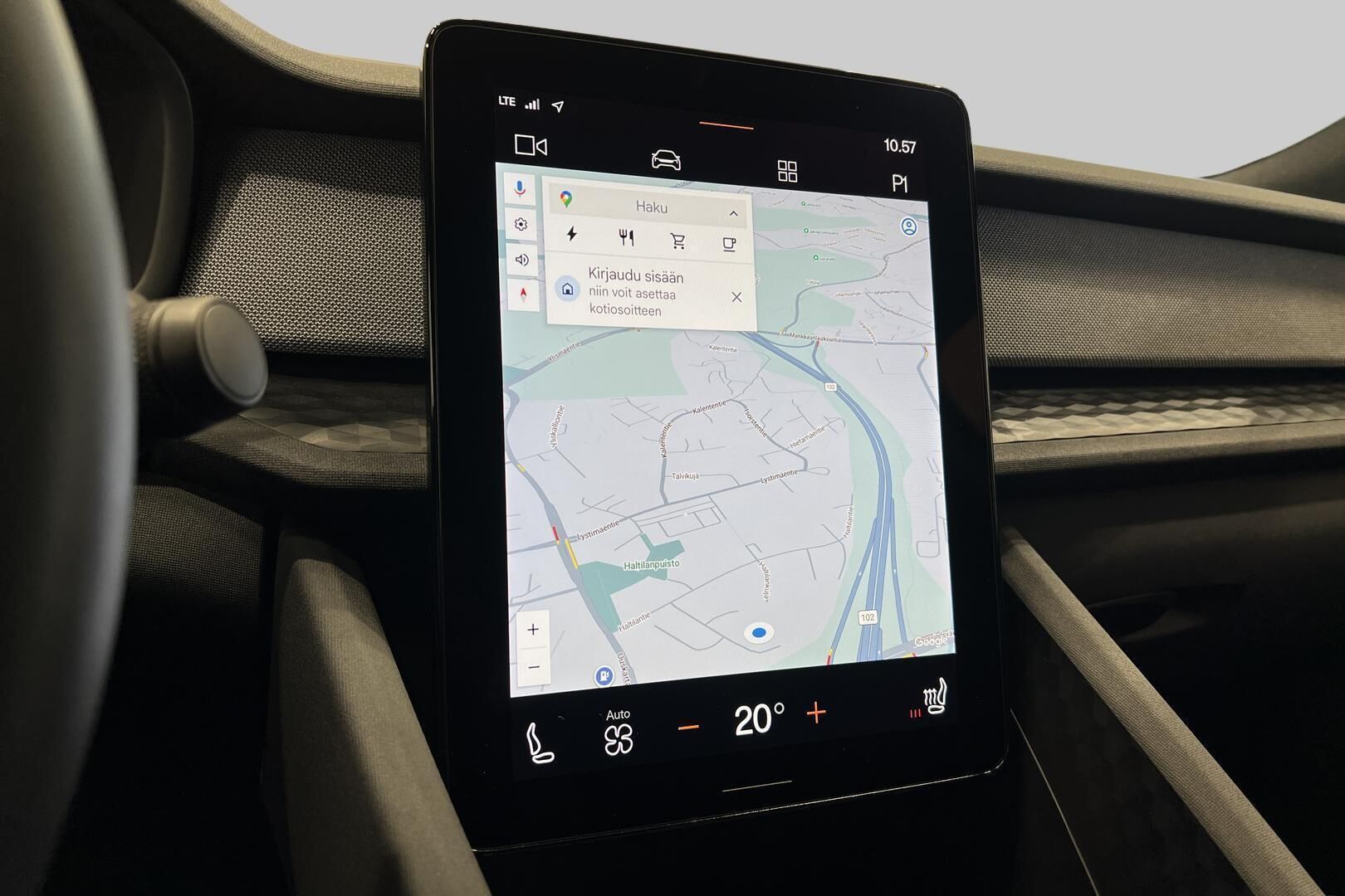 POLESTAR 2 iso kuva 29