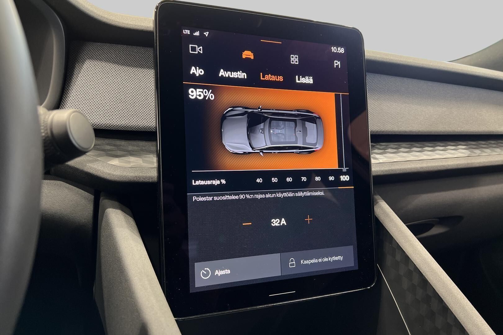 POLESTAR 2 iso kuva 31