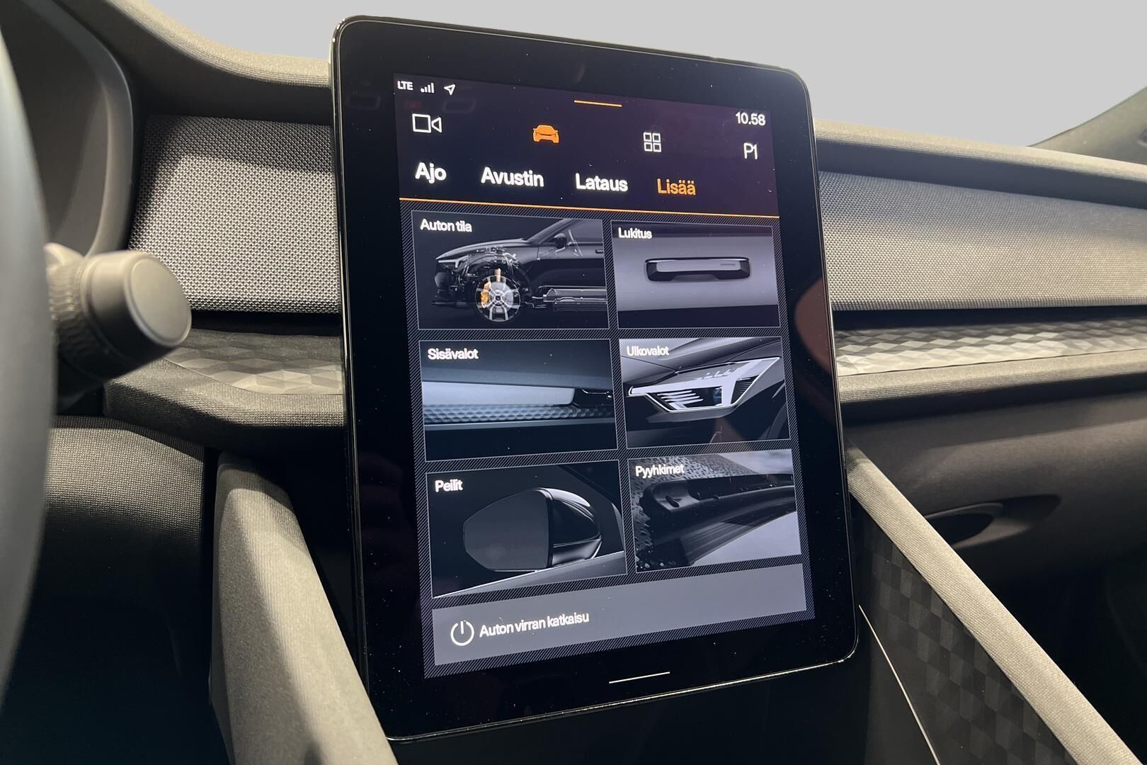 POLESTAR 2 iso kuva 10