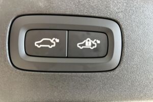 POLESTAR 2 esikatselu 37