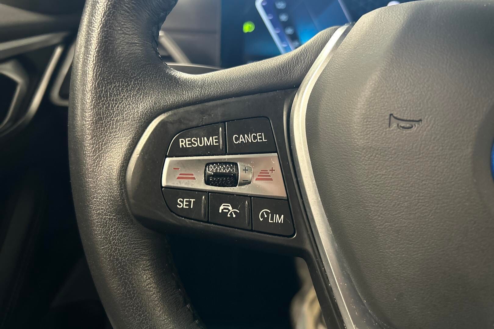 BMW I4 iso kuva 18