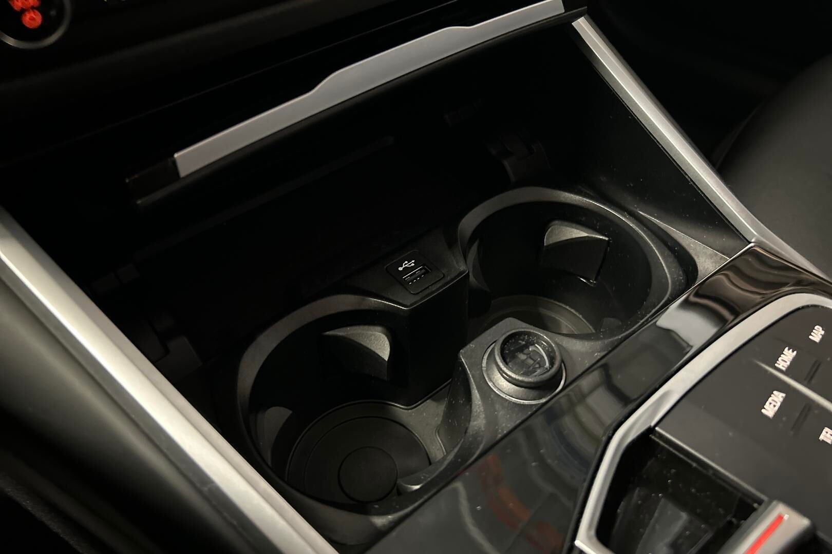 BMW I4 iso kuva 32
