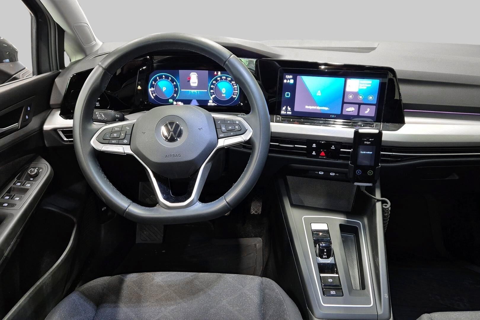 VOLKSWAGEN GOLF iso kuva 2