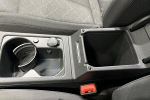 VOLKSWAGEN GOLF esikatselu 19