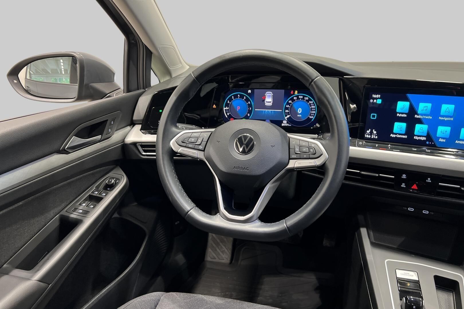 VOLKSWAGEN GOLF iso kuva 25