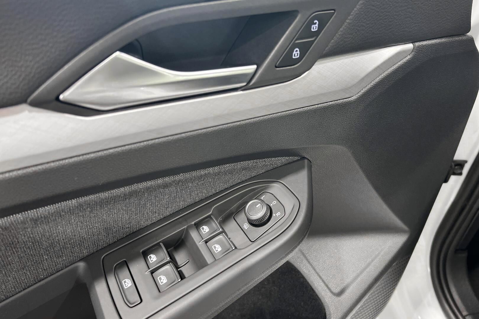 VOLKSWAGEN GOLF iso kuva 14