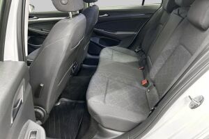 VOLKSWAGEN GOLF esikatselu 18