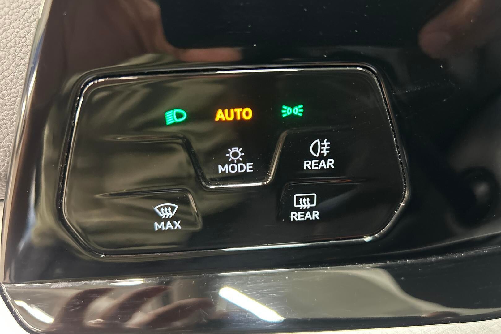 VOLKSWAGEN GOLF iso kuva 21