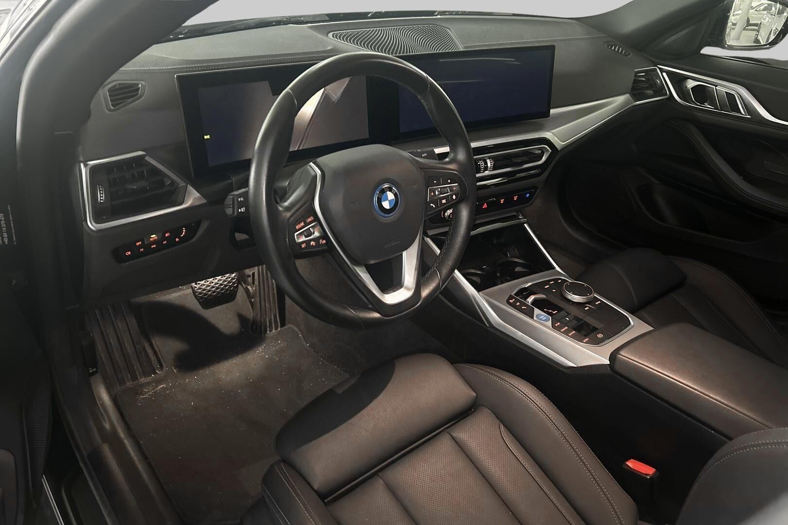 BMW I4 iso kuva 2