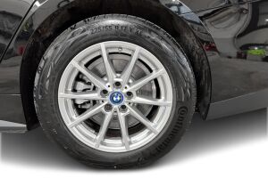BMW I4 esikatselu 11