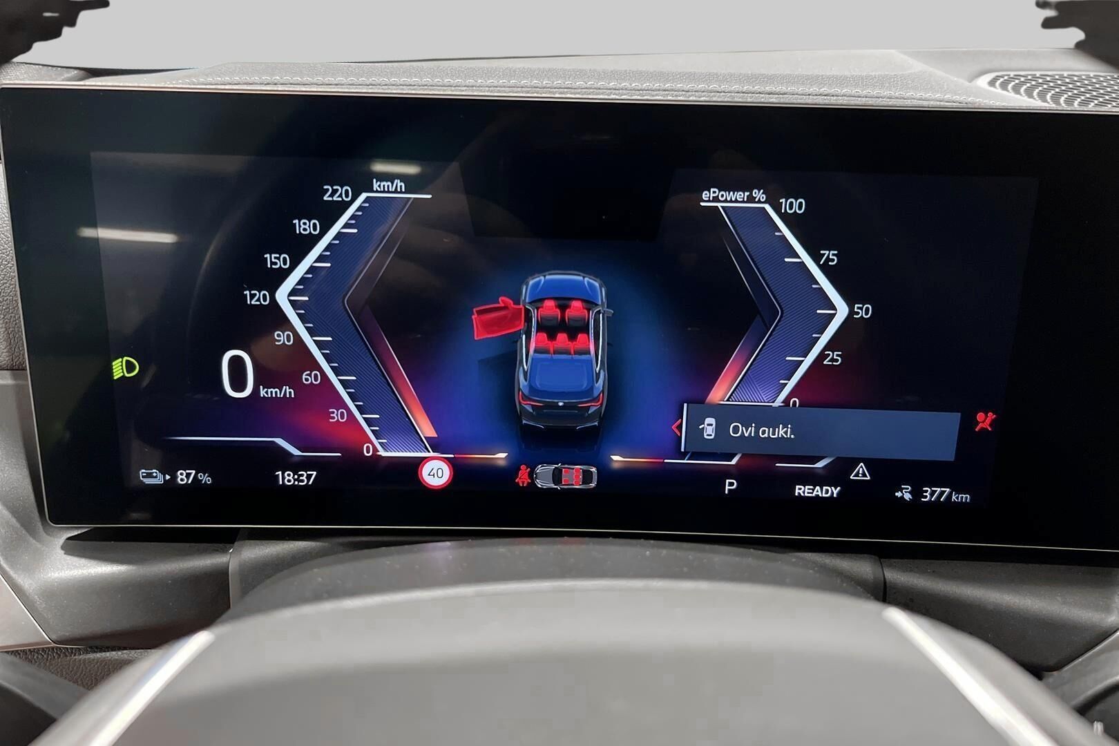 BMW I4 iso kuva 16