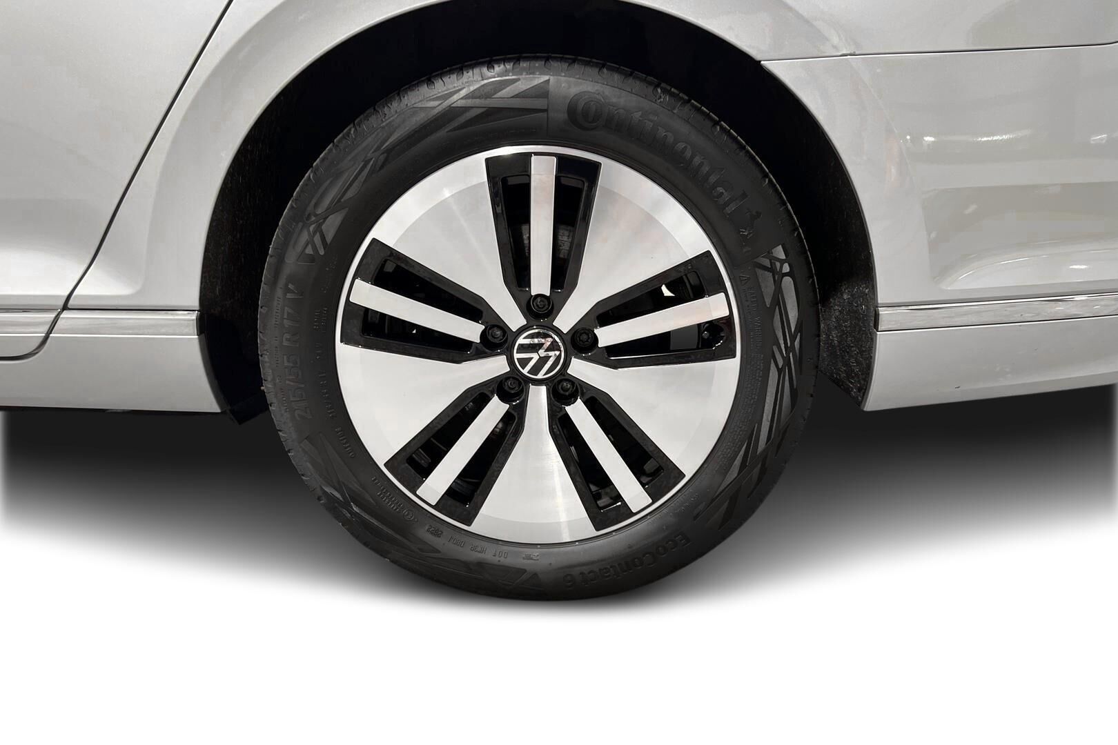 VOLKSWAGEN Passat iso kuva 13