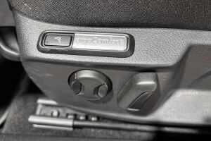 VOLKSWAGEN Passat esikatselu 15