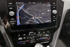 VOLKSWAGEN Passat esikatselu 20