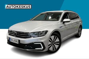 VOLKSWAGEN Passat esikatselu 0