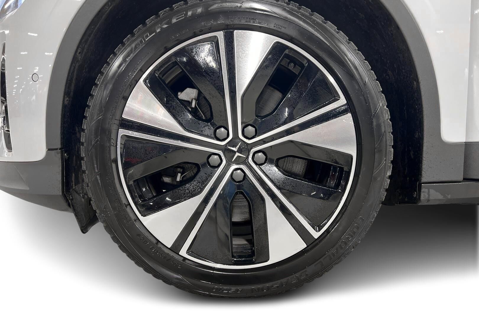 POLESTAR 2 iso kuva 7