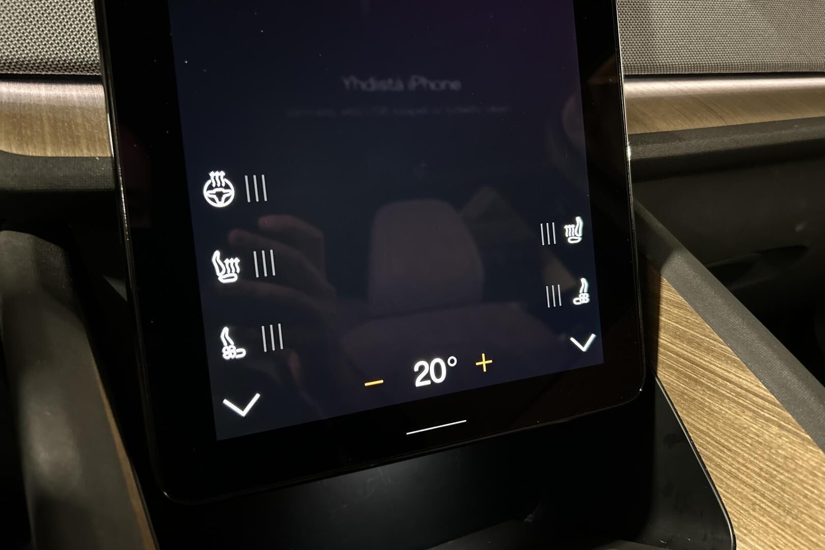 POLESTAR 2 iso kuva 28