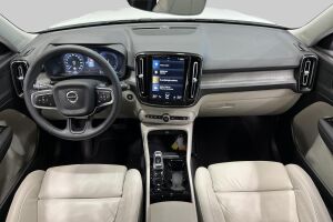 VOLVO XC40 esikatselu 26