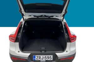 VOLVO XC40 esikatselu 7