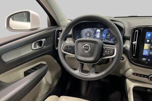 VOLVO XC40 esikatselu 17