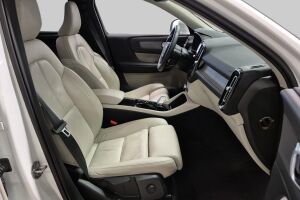 VOLVO XC40 esikatselu 4