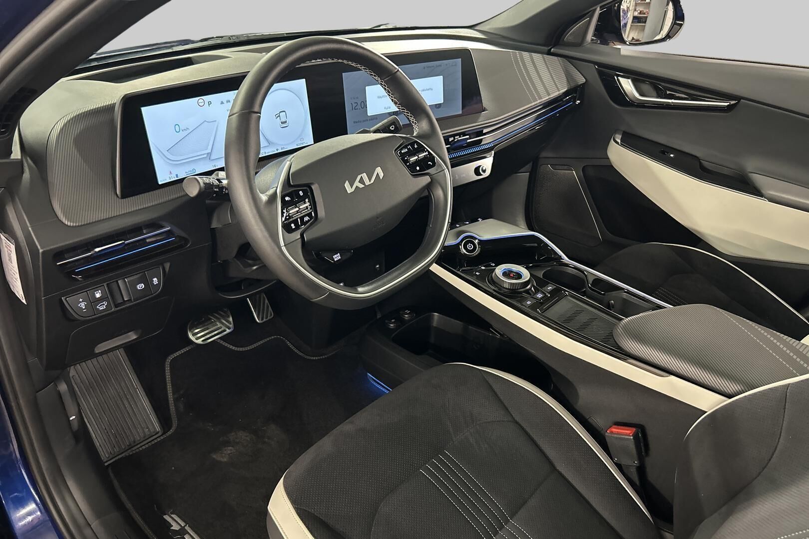 KIA EV6 iso kuva 6