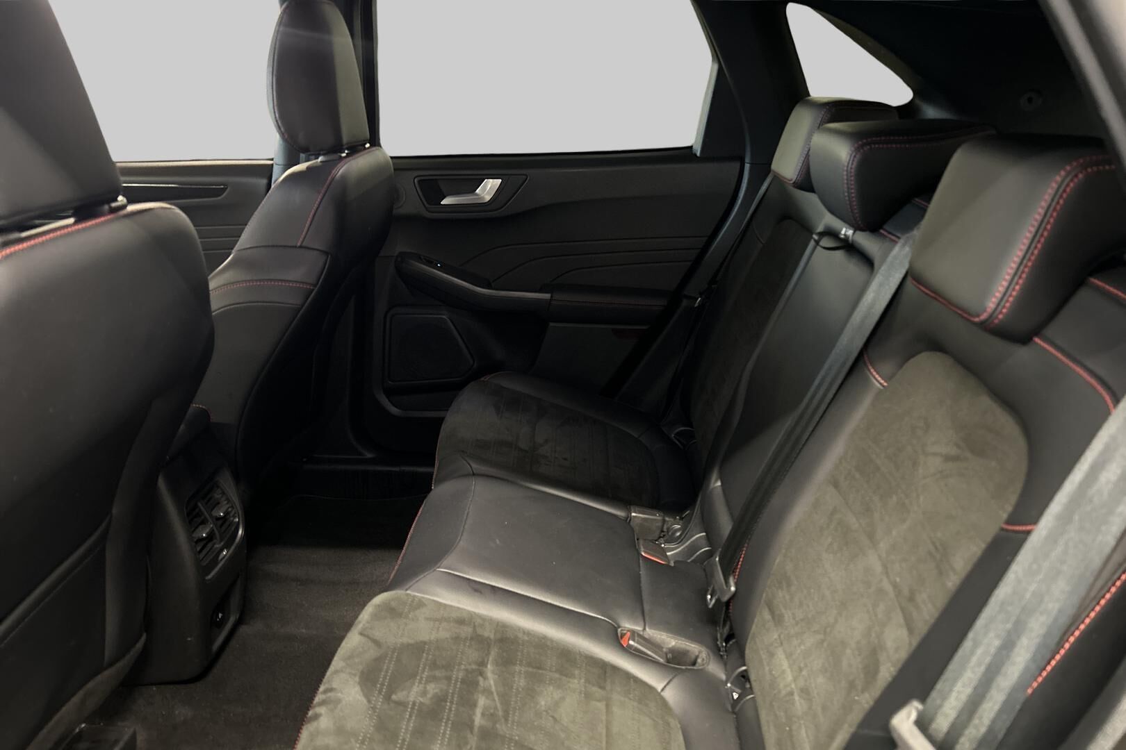 FORD KUGA iso kuva 10